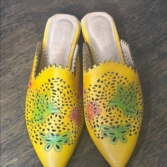L'ATISTE Shoes - Colorful Women's Slip-On Shoes